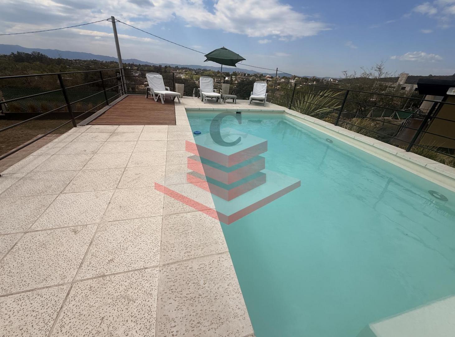Foto de Complejo de 3 cabañas mas casa en venta en Tanti | 2.800 m² | Pileta, imagen 5
