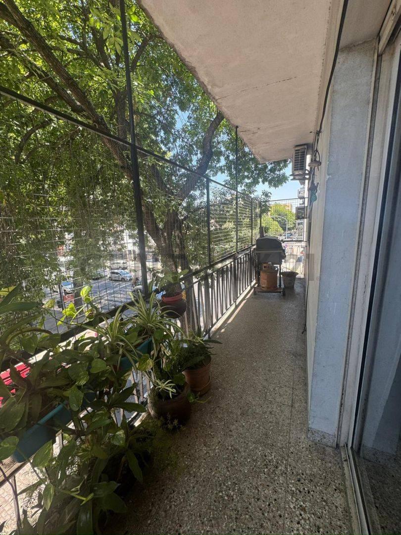 PH en Venta - 7 Ambientes con Terraza, Quincho y Balcón en Vélez Sarsfield. 2