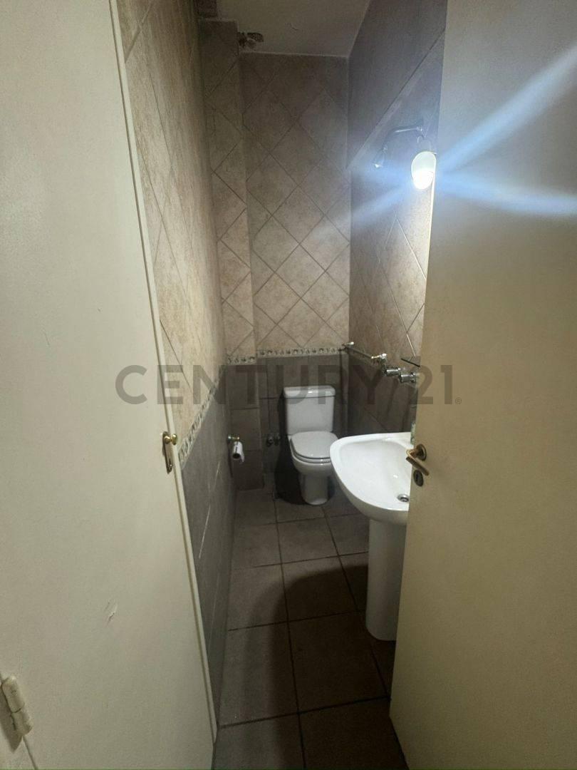 PH en Venta - 7 Ambientes con Terraza, Quincho y Balcón en Vélez Sarsfield 1