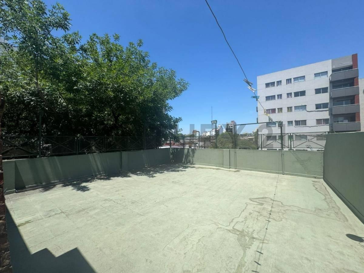 PH en Venta - 7 Ambientes con Terraza, Quincho y Balcón en Vélez Sarsfield 3