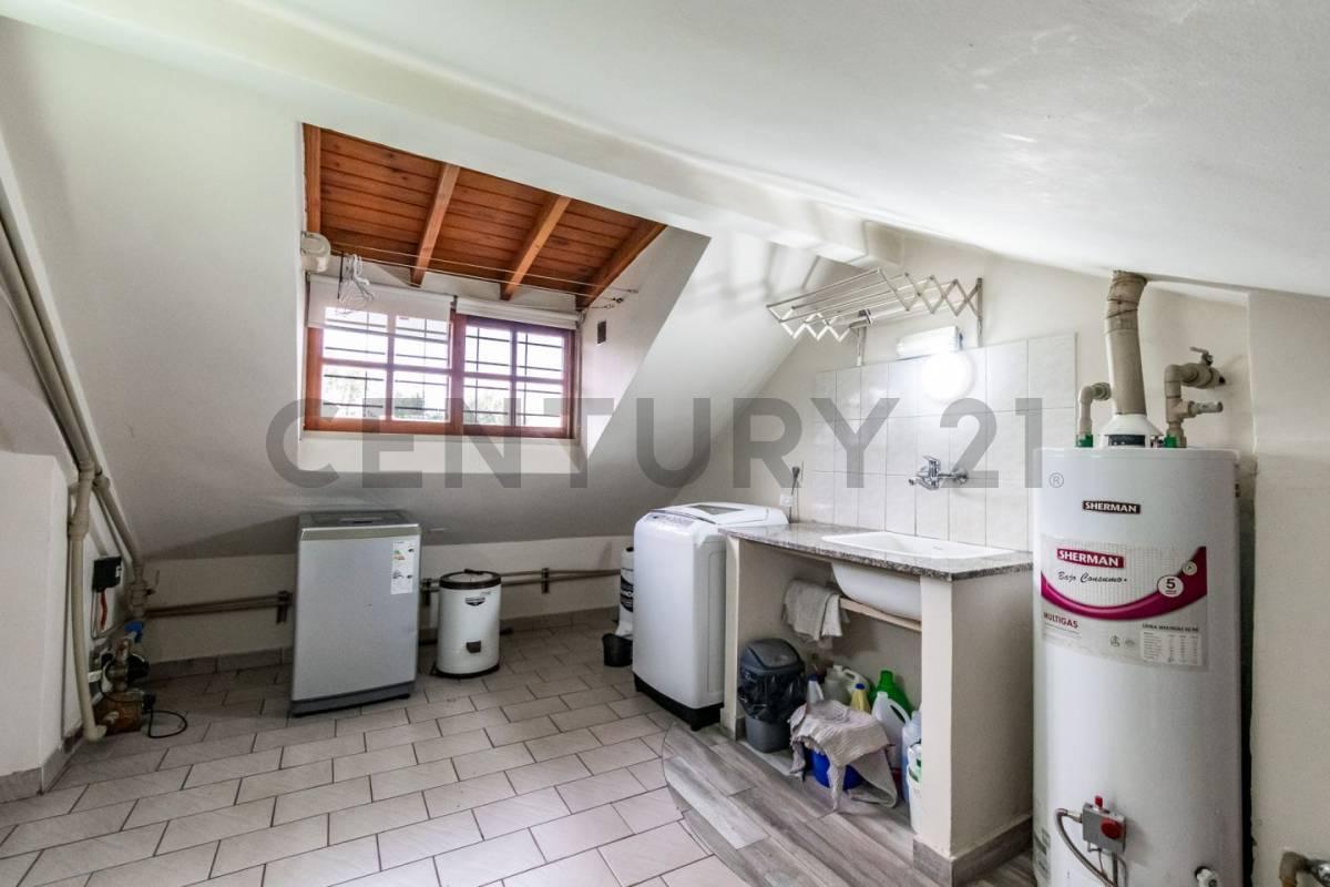 Venta Casa en Montecastro 4