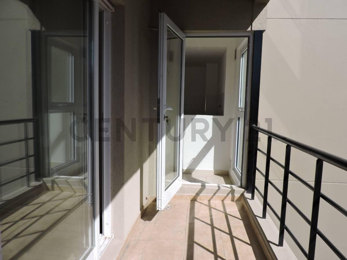 Venta 2 Ambientes con Balcón y Cochera Cubierta 4