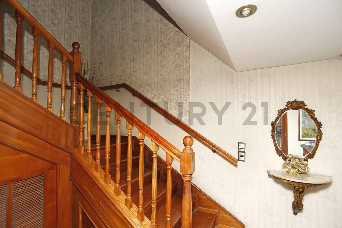 Hermosa Casa en Venta en Moreno Centro con Detalles de Categoria - Apta Credito 3