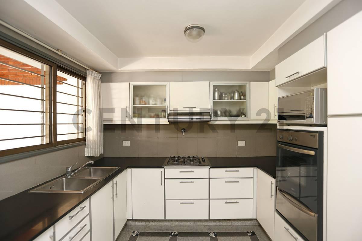 Hermosa Casa en Venta en Moreno Centro con Detalles de Categoria - Apta Credito 5