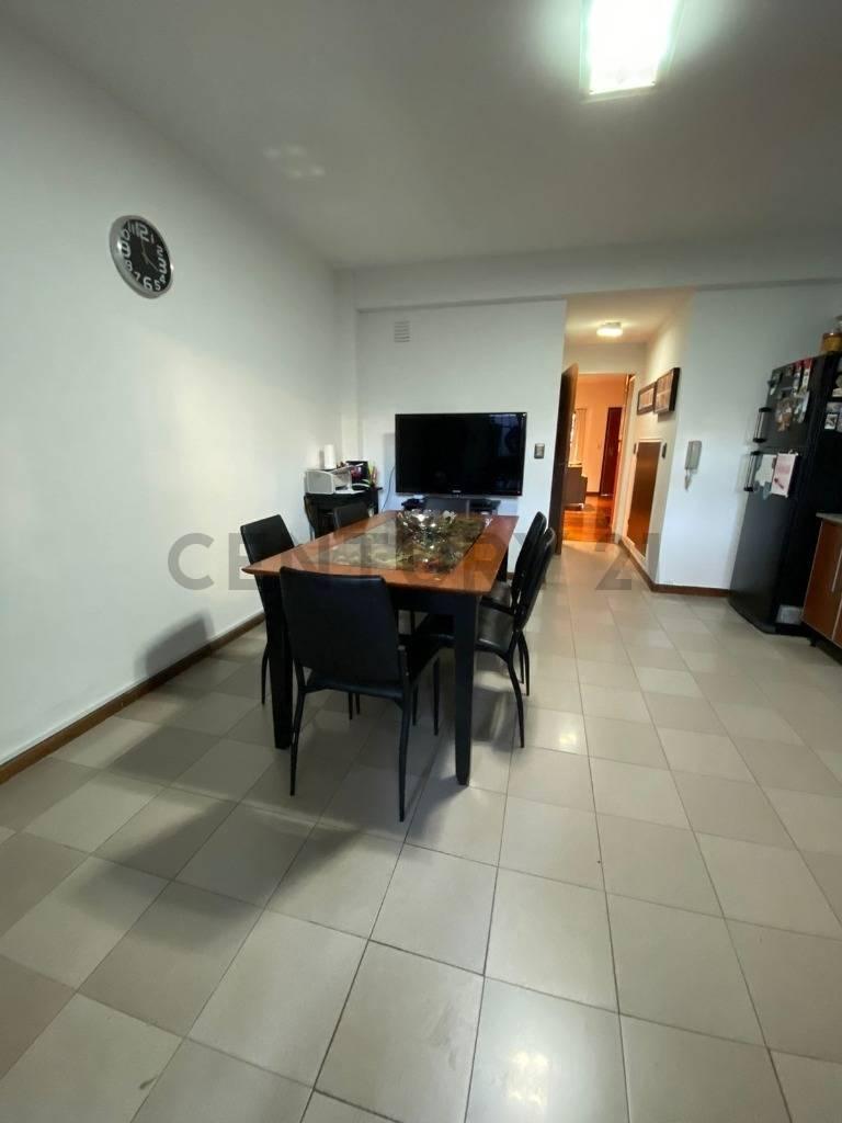Destacado Duplex en Pleno Flores 2