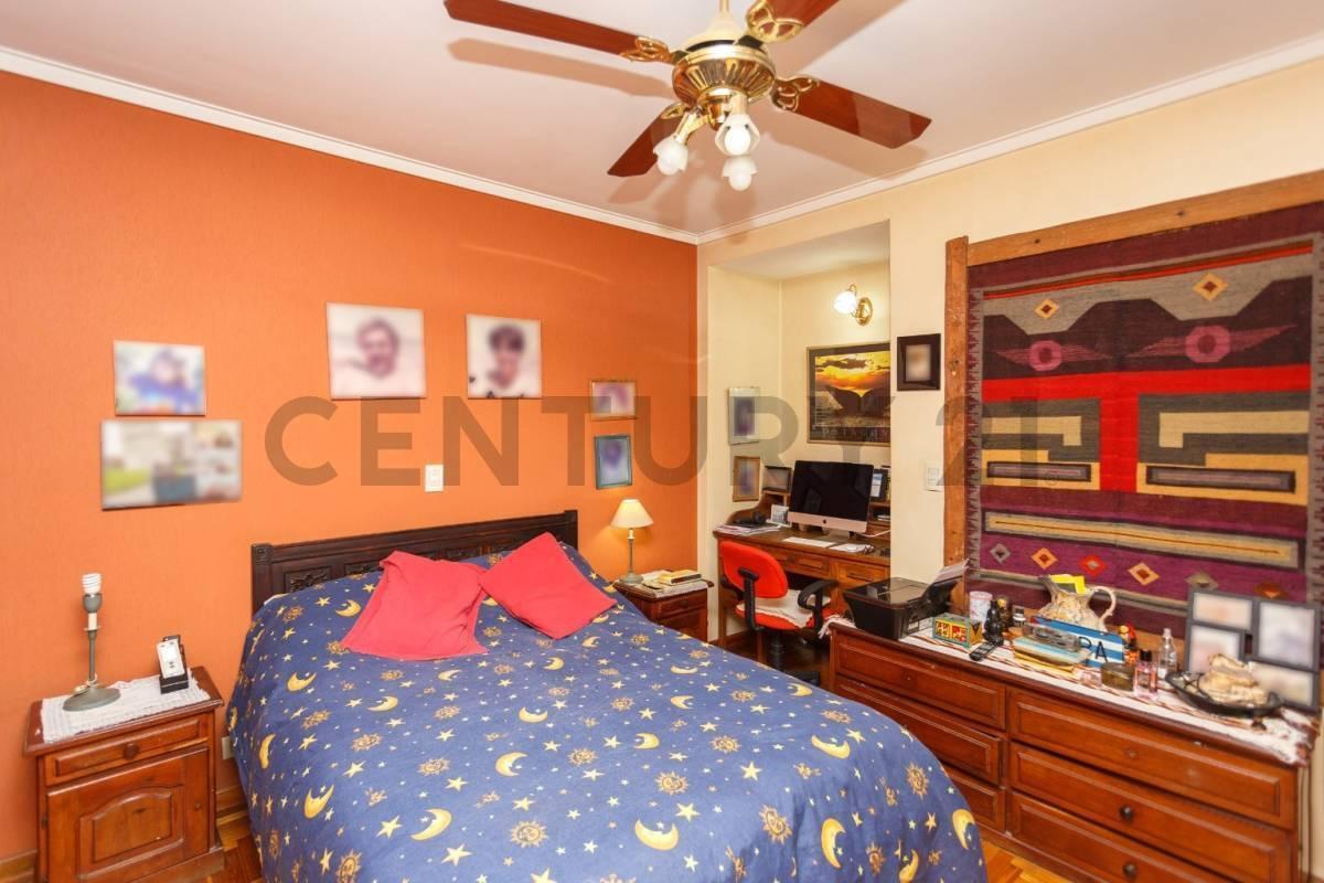 Venta Piso 5 Ambientes Balcón Corrido Cochera en Caballito 4