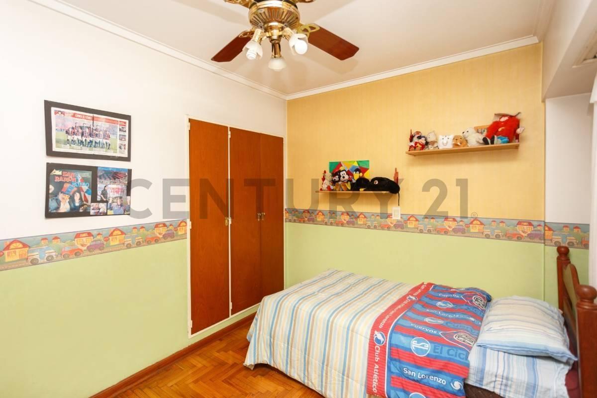 Venta Piso 4 Ambientes C/balcón y Espacio Guardacoches en Caballito Sur 4
