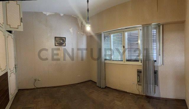 Venta Casa 5 Ambientes Flores 3