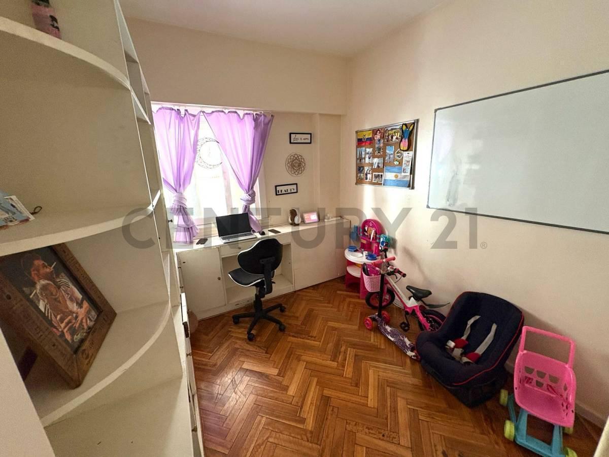 Venta Departamento 3 Ambientes con Dependencia en Belgrano 3