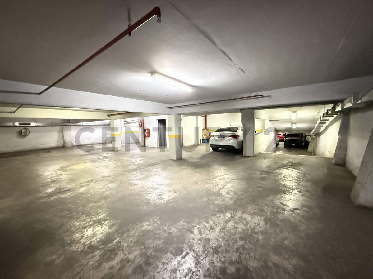 Venta - Cochera Cubierta - Villa del Parque - Bajas Expensas 4