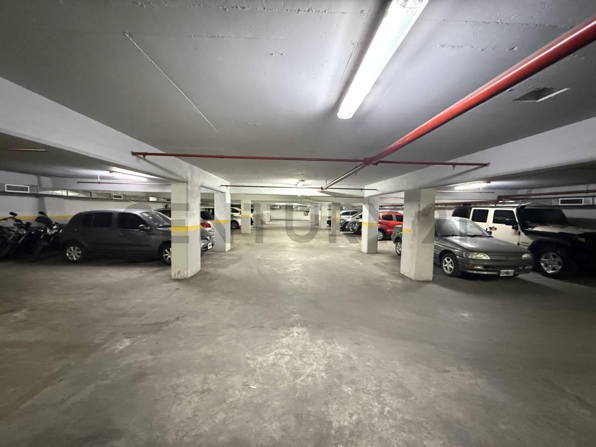 Venta - Cochera Cubierta - Villa del Parque - Bajas Expensas 3