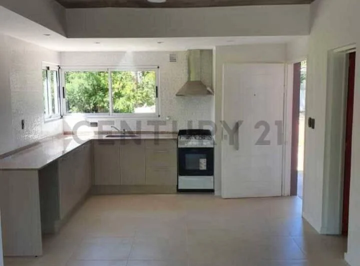 ALQUILER CARDALES DUPLEX  2 ambientes  con Jardin 4