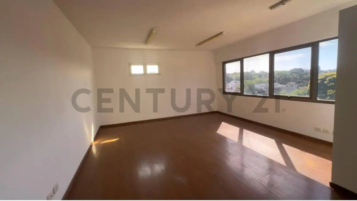 VENTA OFICINA   40M2 CON COCHERA CON RENTA en  VTE LÓPEZ a metros de Av. Libertador y Gral 5