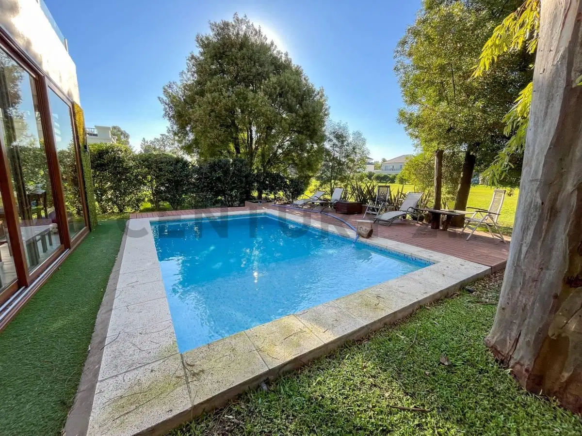 VENTA CASA EN ST THOMAS ESTE-OESTE 6 AMBIENTES 3