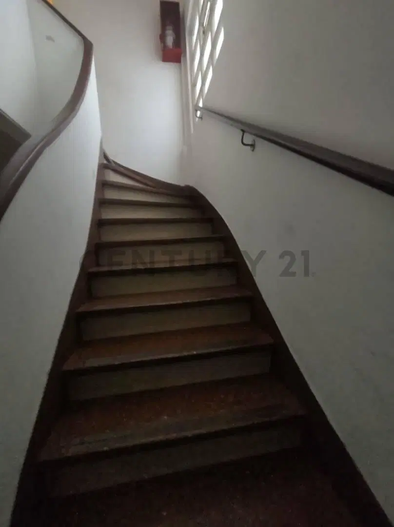 Venta departamento de 2 ambientes, balcón, escritorio, Palermo 5