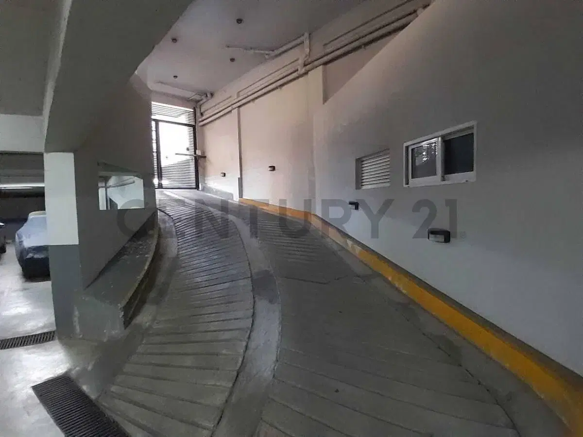 Venta de cochera en Villa Urquiza - Excelente ubicación 4