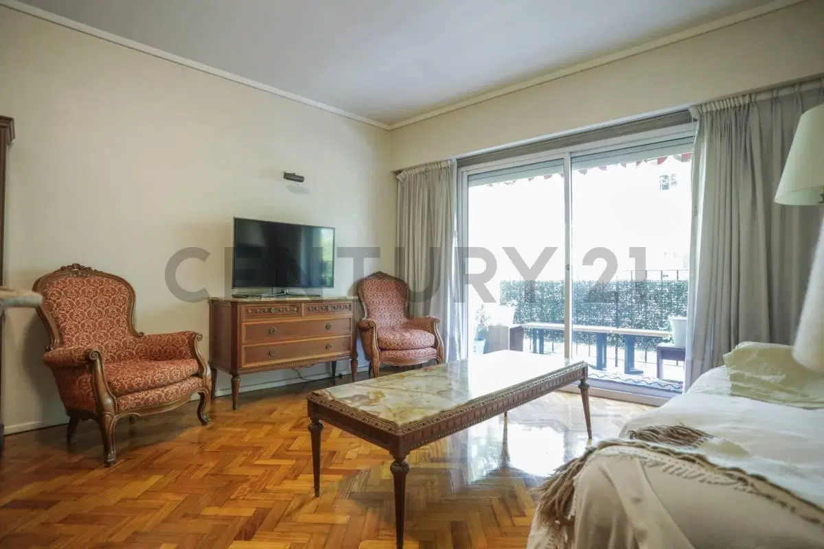 VENTA 4 ambientes Renovado c/Dep y Balcon + Cochera Baulera PALERMO 4