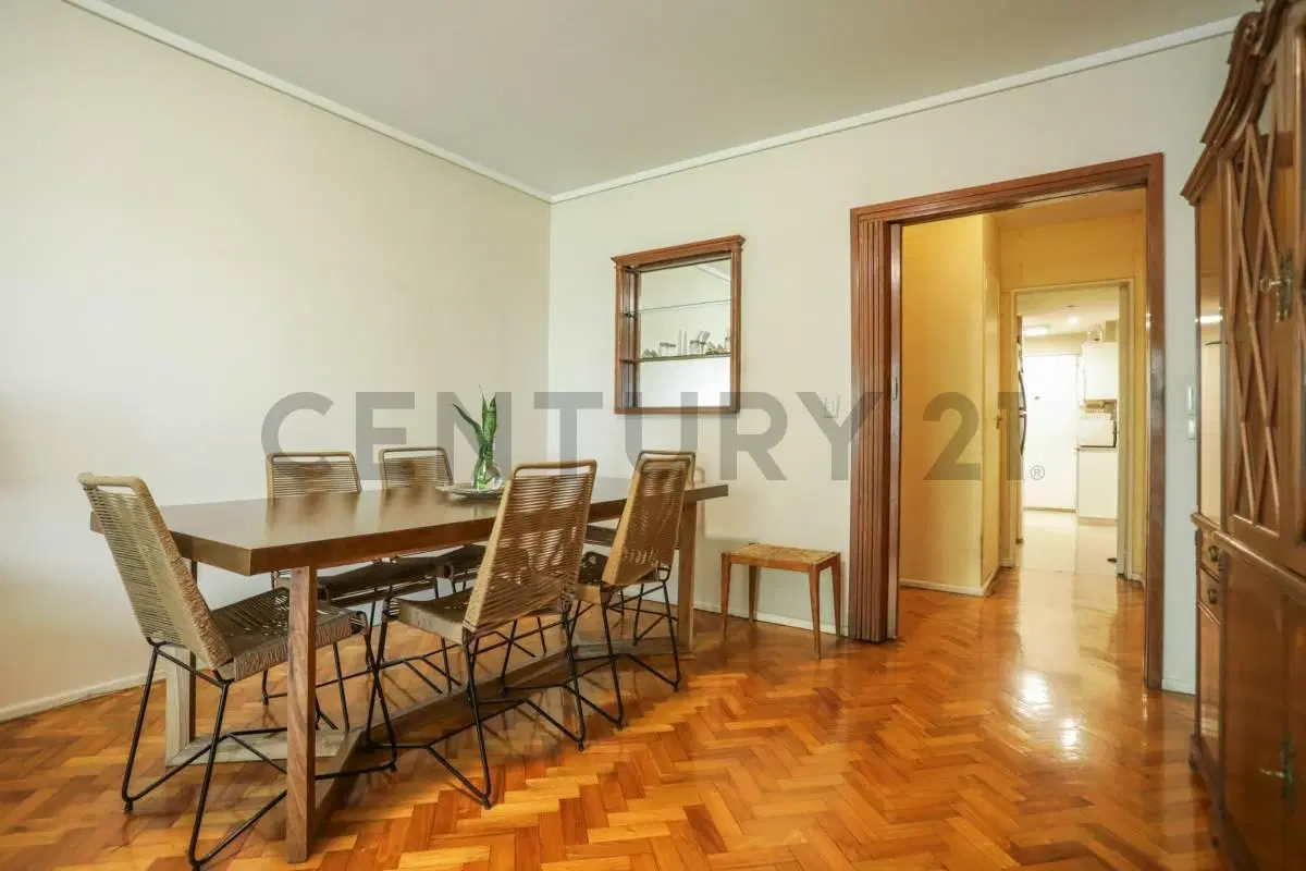 VENTA 4 ambientes Renovado c/Dep y Balcon + Cochera Baulera PALERMO 5