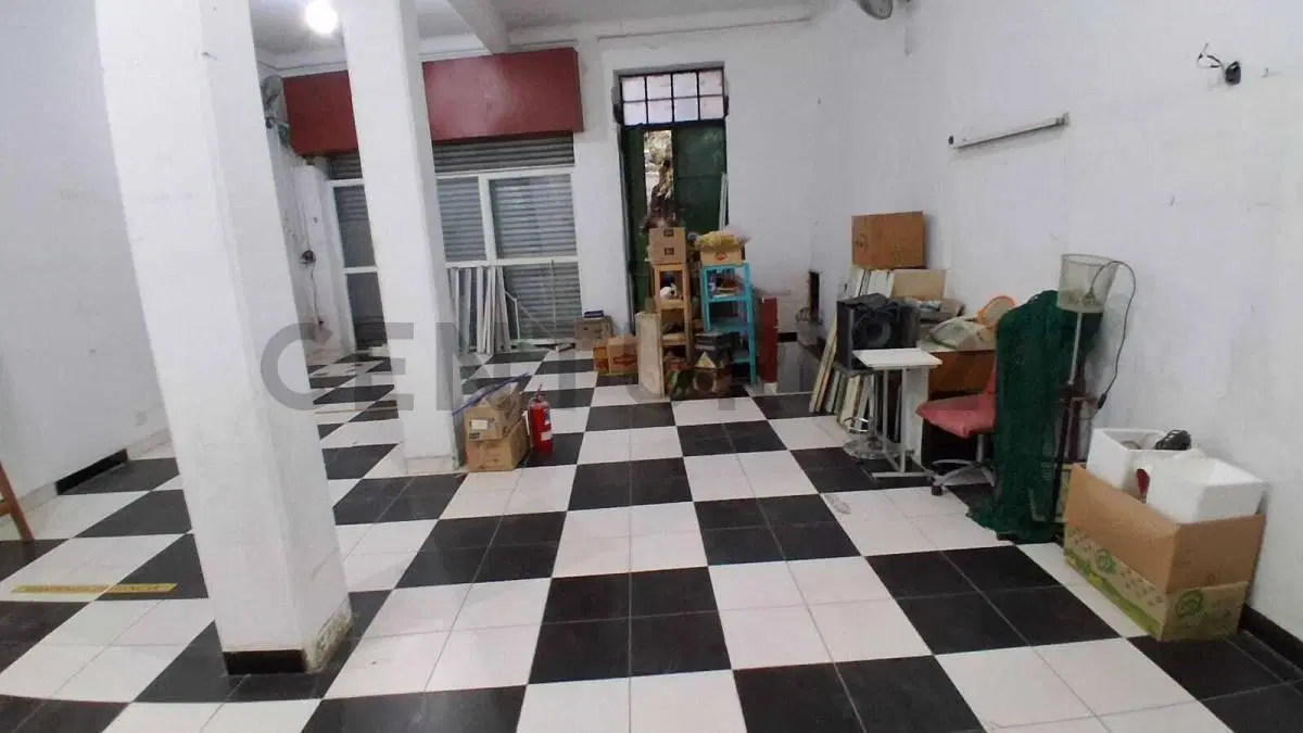 Venta local comercial en Almagro 4