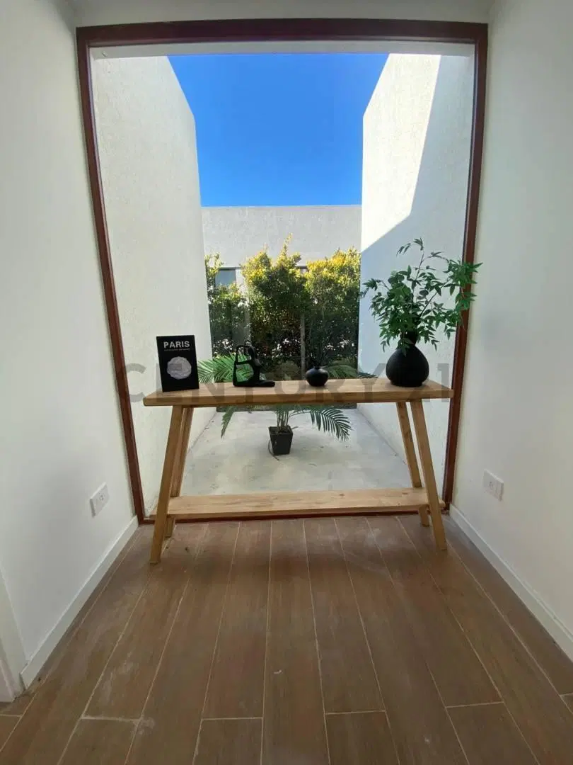 CASA MINIMALISTA CON PILETA 8