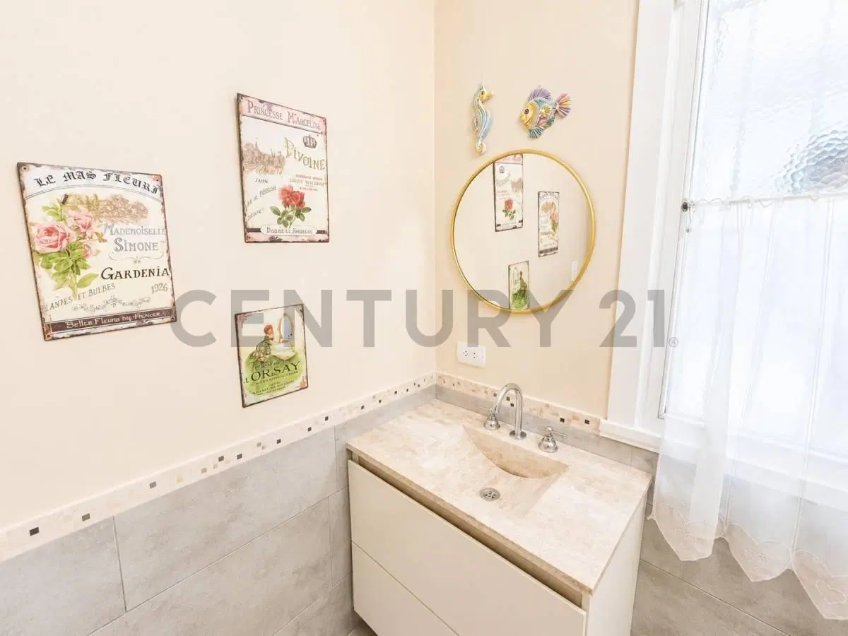 Venta departamento de 2 ambientes en el exclusivo barrio de Las Cañitas 3