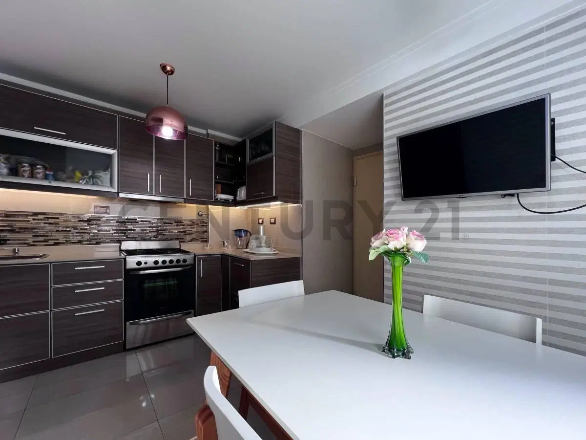 VENTA DEPTO 4 AMB + COCH RECOLETA 5