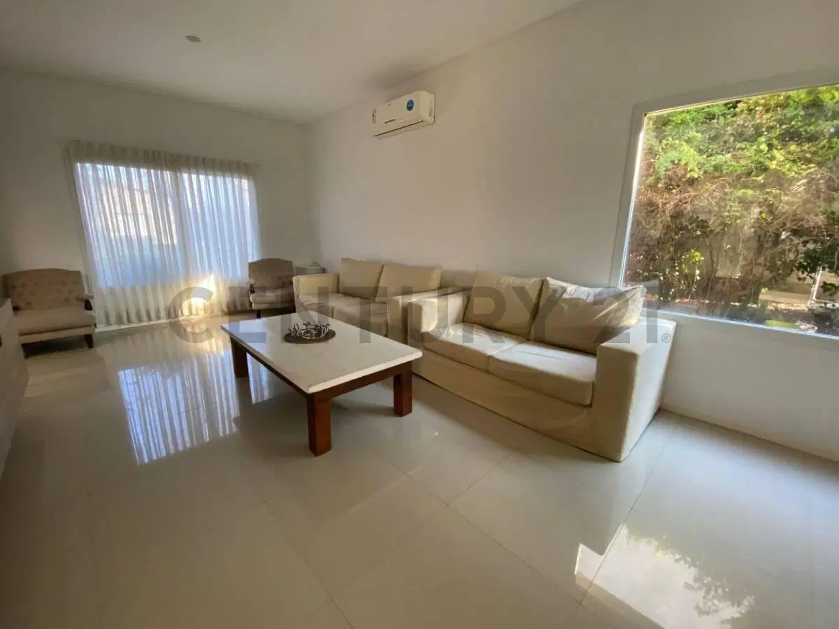 CASA CON PILETA PARQUIZADA AC EN TODOS LOS AMBIENTES 3
