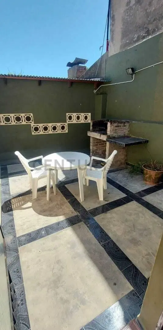 VENTA EN BLOCK 3 DEPTOS Y ESPACIO LIBRE 4