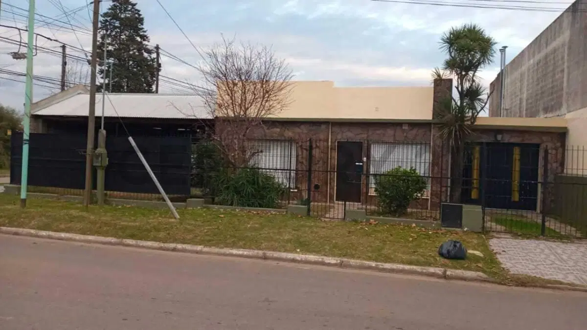 VENTA EN BLOCK 3 DEPTOS Y ESPACIO LIBRE 1