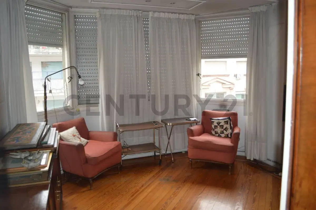 Departamento 3 ambientes con dependencia en Caballito 5
