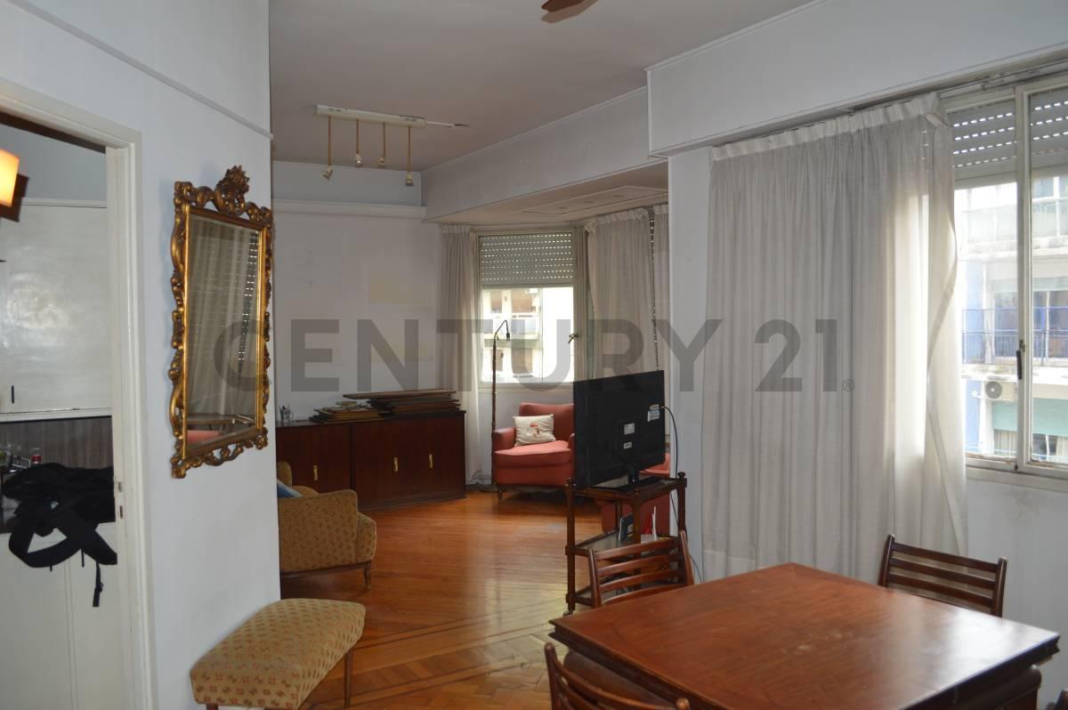 Departamento 3 ambientes con dependencia en Caballito