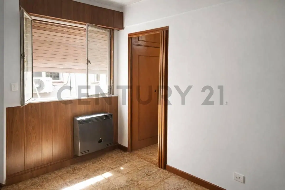 Departamento a reciclar en venta en Villa Devoto – ¡Oportunidad única! 4