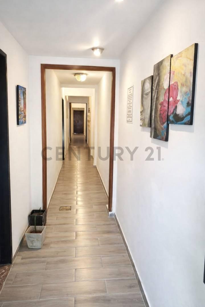 Foto de Departamento a reciclar en venta en Villa Devoto – ¡Oportunidad única!, imagen 3