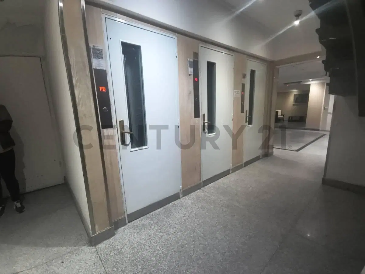 ¡Luminoso Monoambiente en lo Mejor de Caballito! Ideal Inversión o Primera Vivienda 3