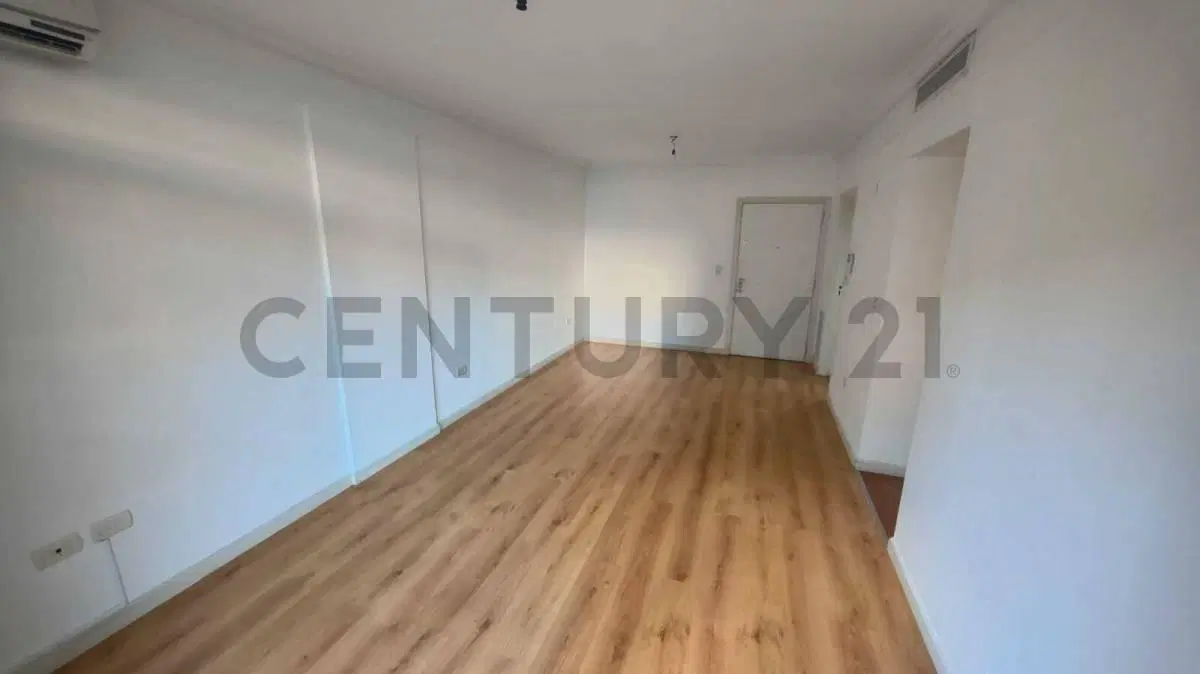 ALQUILER Semipiso 3 Ambientes Cochera 3° piso VILLA URQUIZA 4