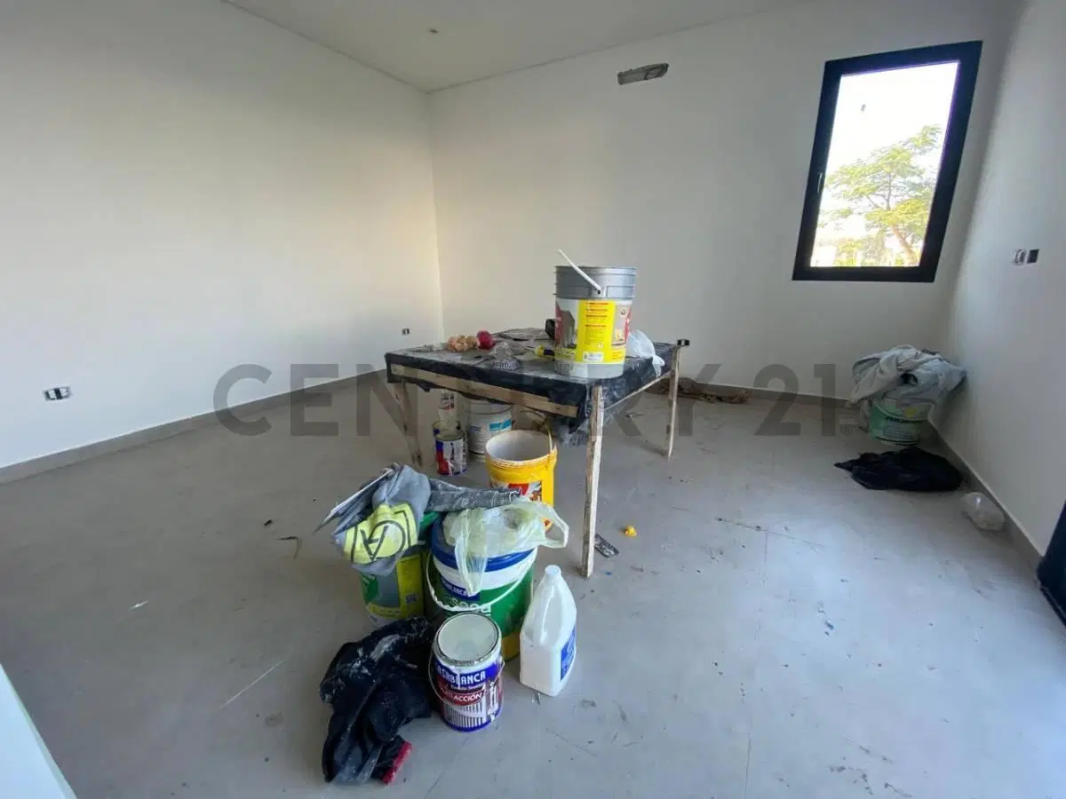 CASA MINIMALISTA EN SANTA LUCIA 4