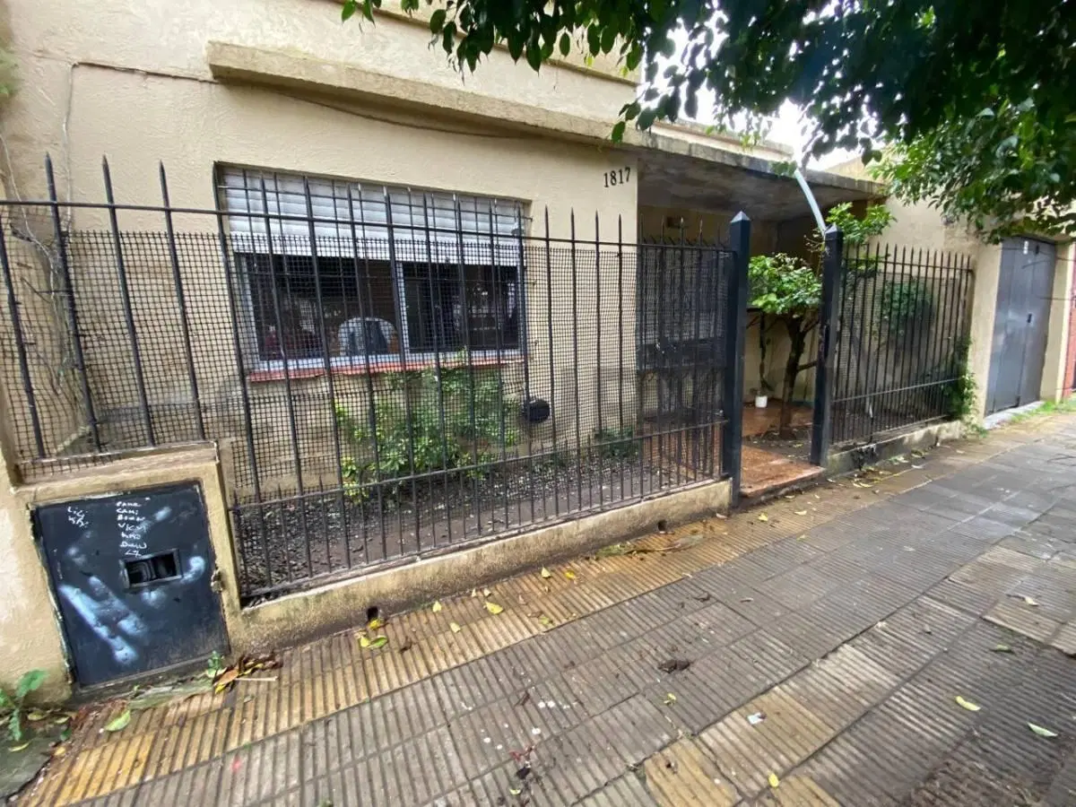 CASA A RECICLAR EN PLENO MARTINEZ 5