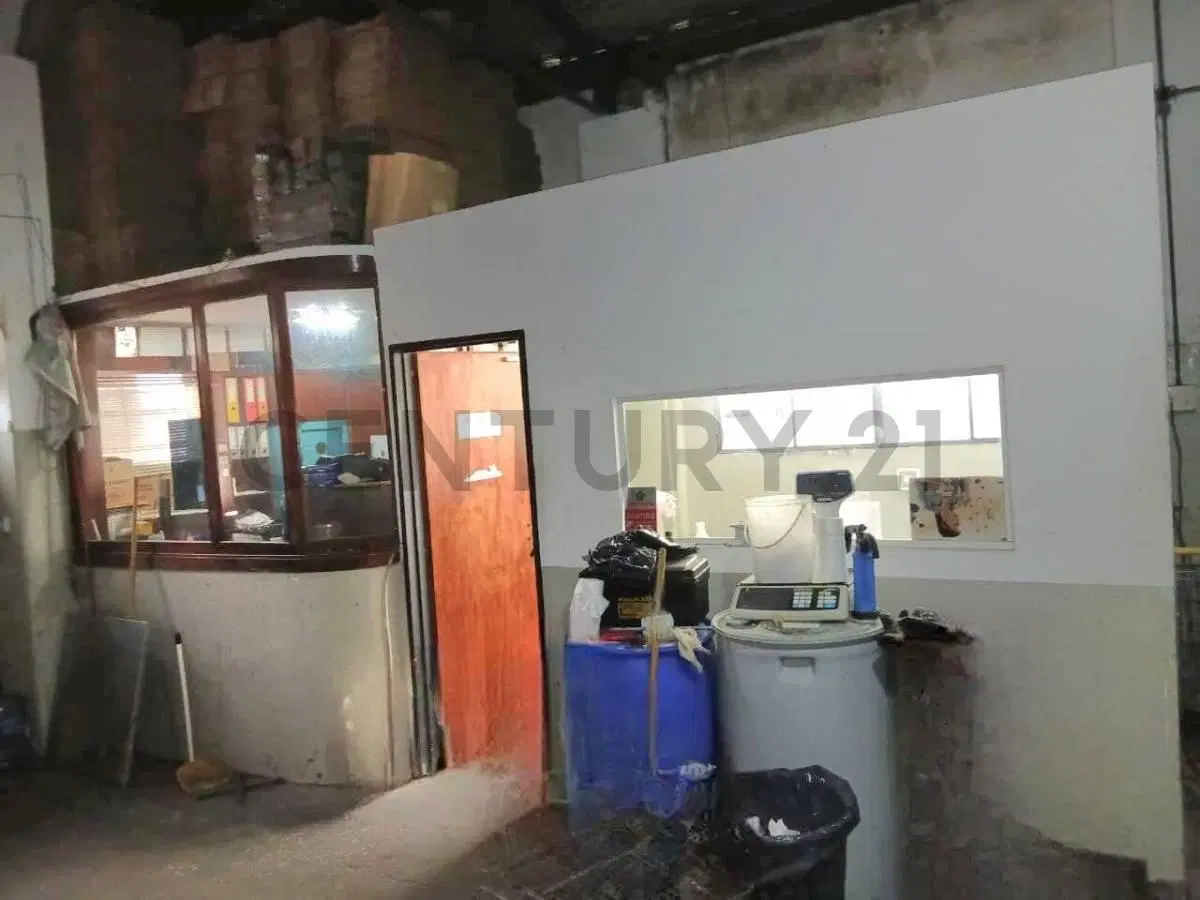 VENTA GALPON USOS MULTIPLES EN BERAZATEGUI 2