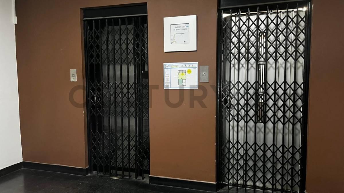 Foto de ALQUILER OFICINA EN BARRIO MONSERRAT MUY CERCA DE AVENIDA 9 DE JULIO, imagen 5