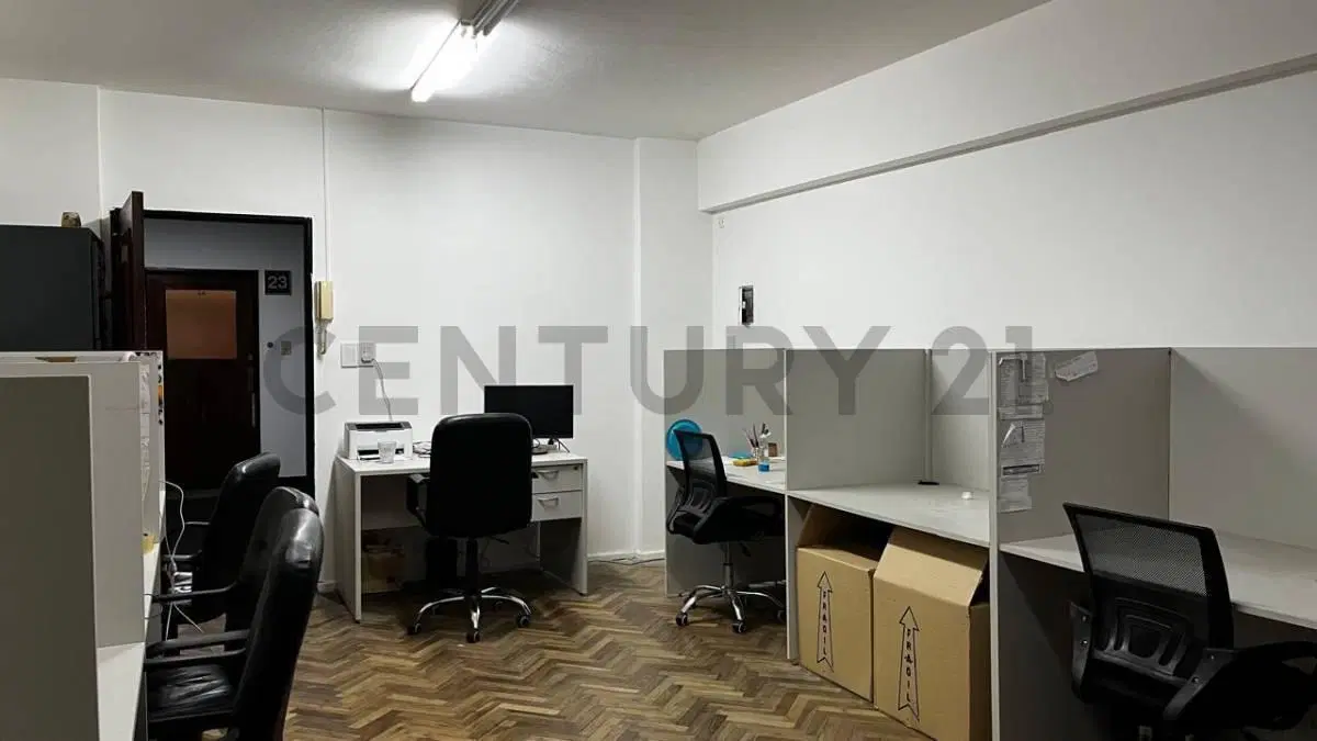 ALQUILER OFICINA EN BARRIO MONSERRAT MUY CERCA DE AVENIDA 9 DE JULIO 8