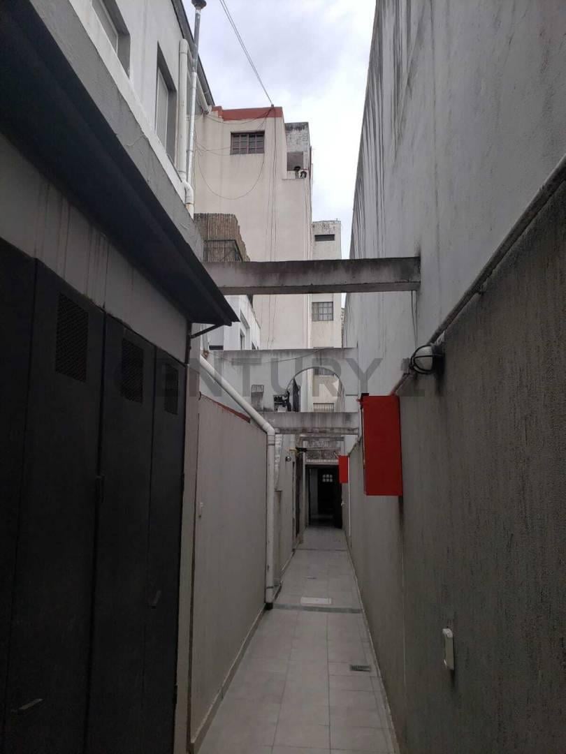 Foto de PH reciclado a nuevo en La Paternal – ¡Ideal vivienda u oficina!, imagen 1