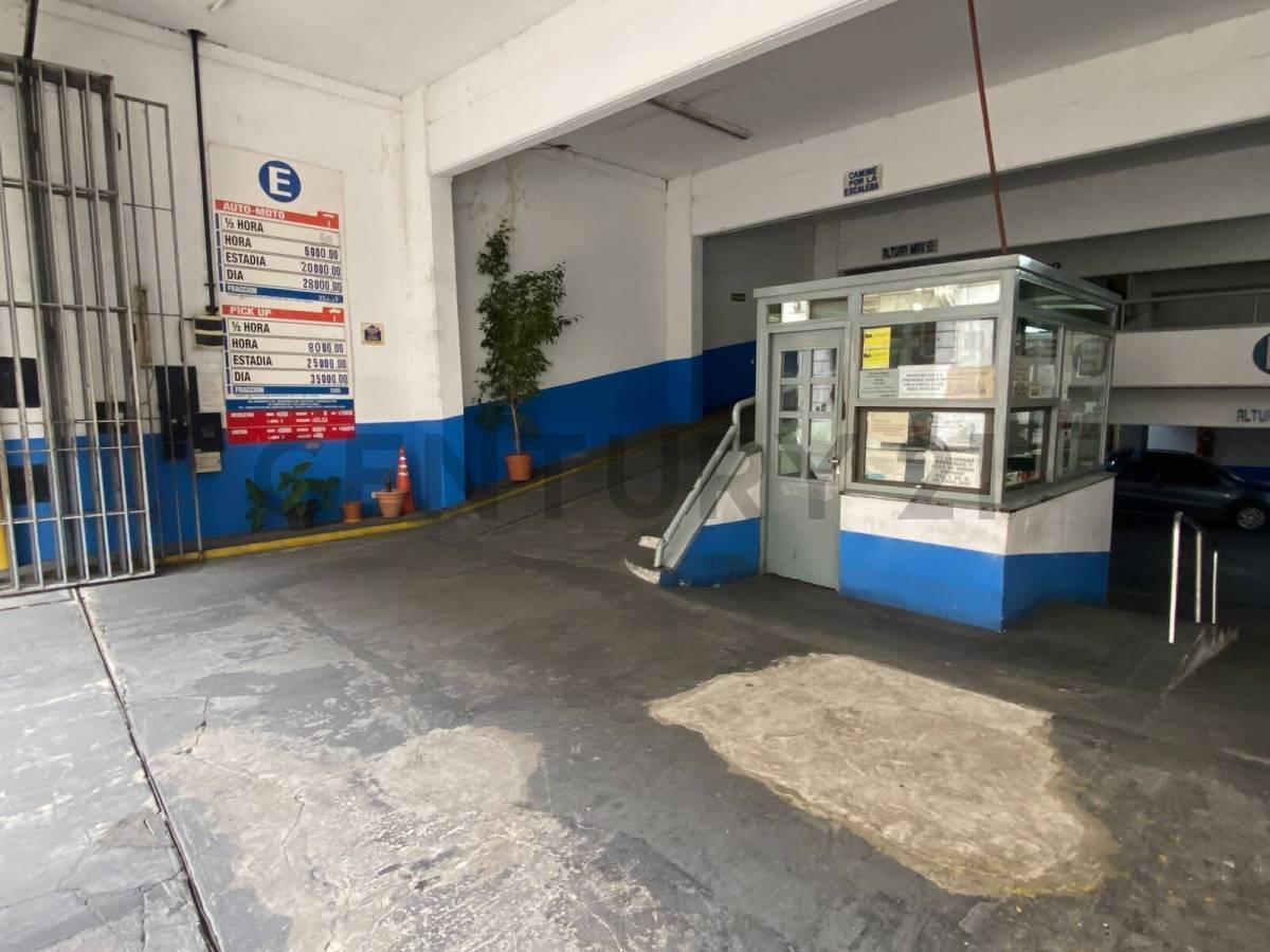 Foto de Garage en funcionamiento con capacidad para 120 vehículos y excelente, imagen 2
