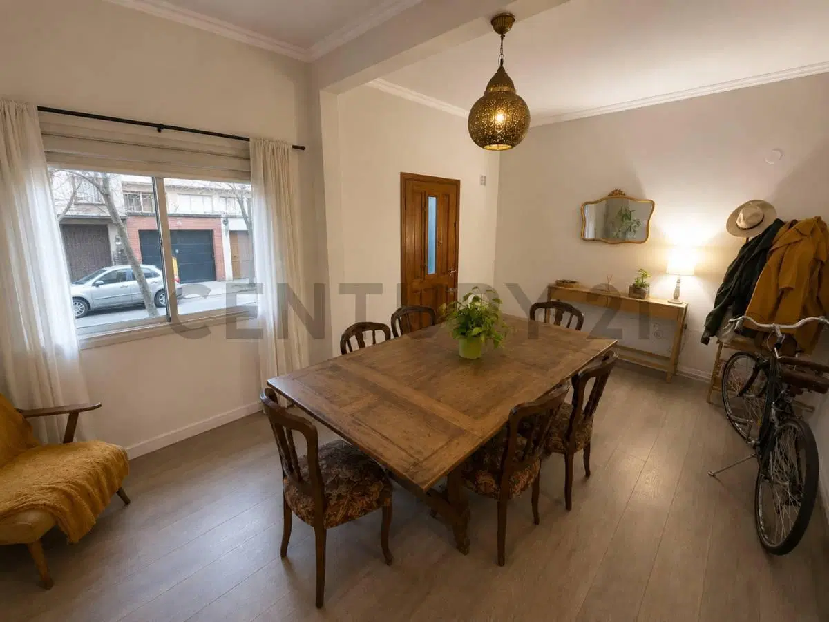 VENTA PH 3 AMBIENTES -SIN EXPENSAS-PATIO-QUINCHO Y DOS TERRAZAS-CASTELAR NORTE 2