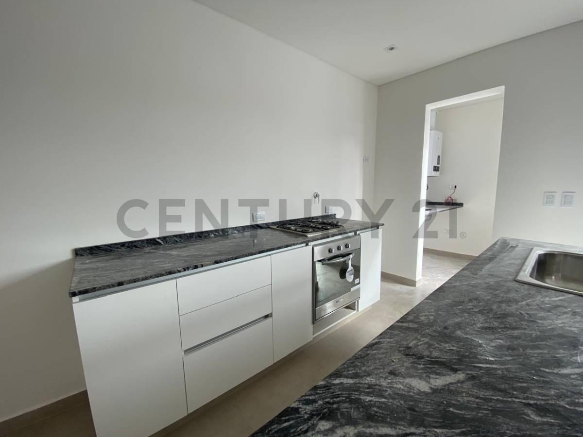 Foto de CASA 5 AMBIENTE EN SANTA LUCIA, imagen 2