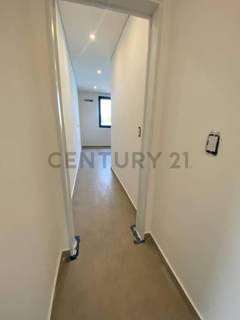Foto de CASA 6 AMBIENTE EN SANTA LUCIA, imagen 3