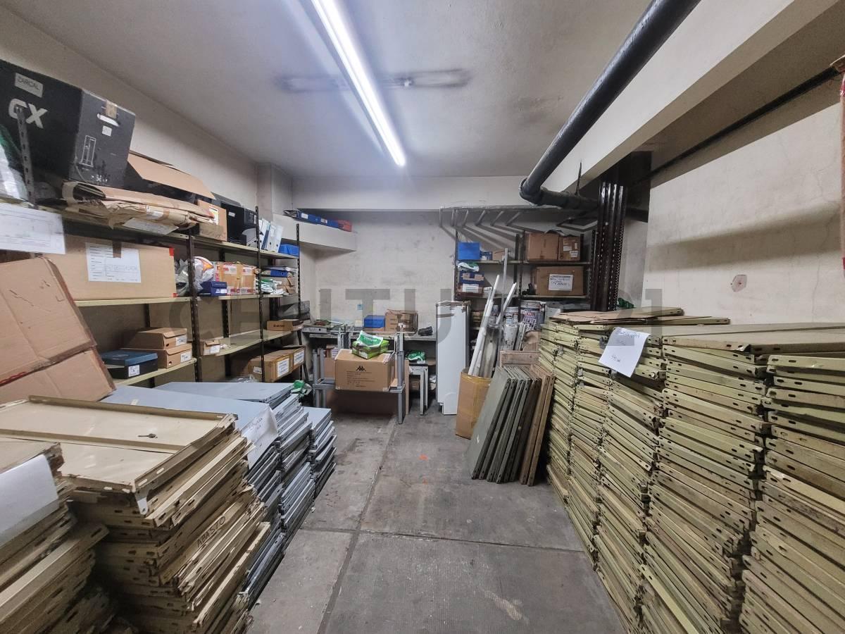 Foto de Local Comercial en Once con Subsuelo/depóstio a metros de Av.Corrientes, imagen 2