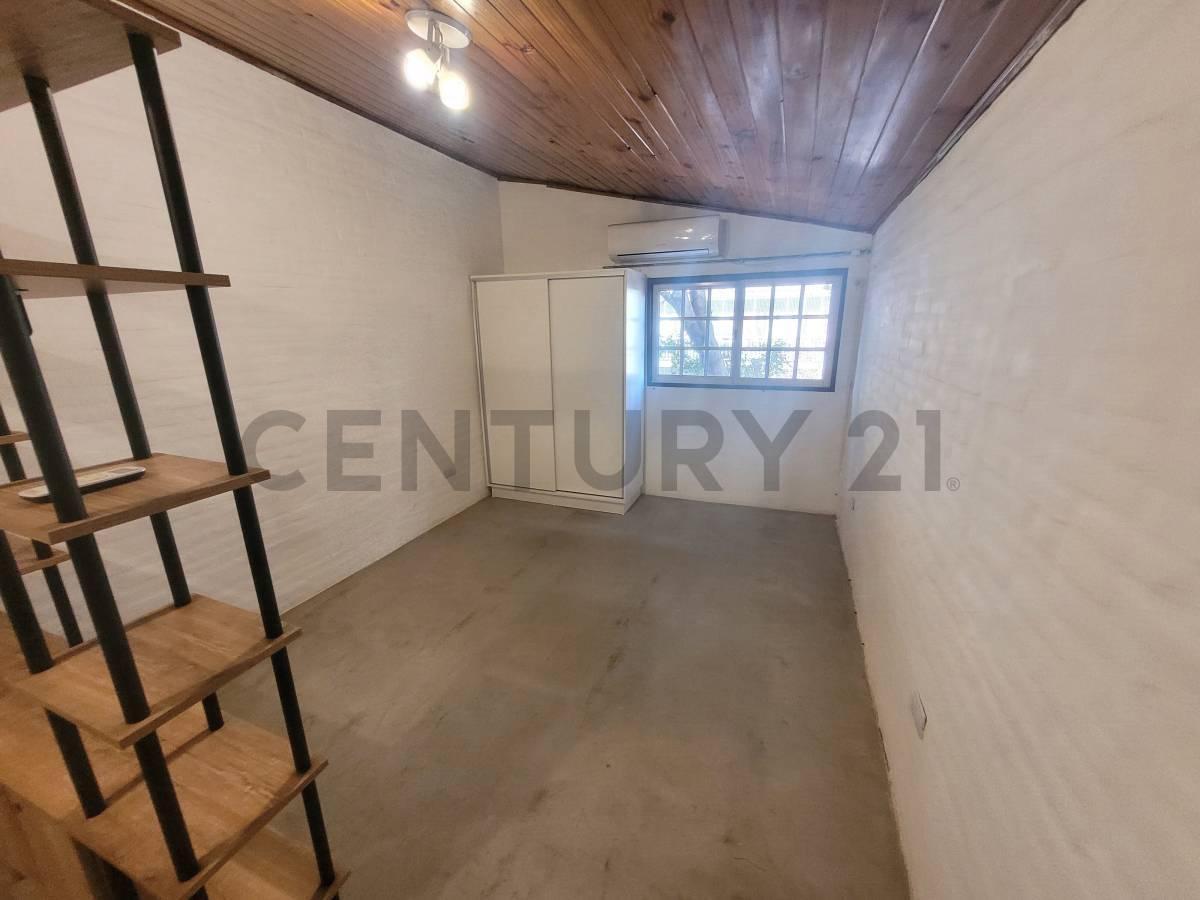 Foto de Alquiler Departamento 2 Ambientes en Dúplex al Frente con Balcón, imagen 4