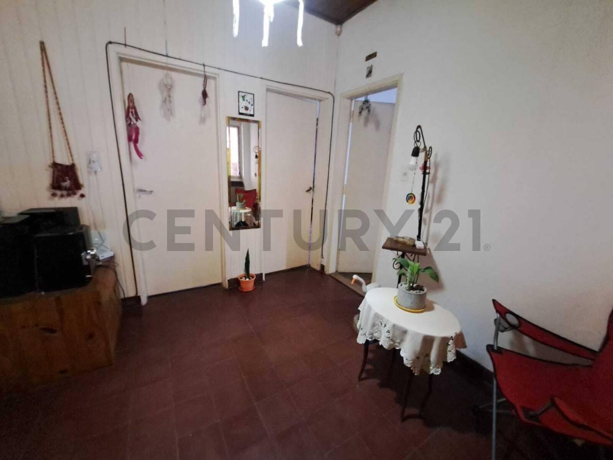 Foto de CASA EN MORENO NORTE | 3/4 AMBIENTES | COCHERA 2 AUTOS | LOTE 350, imagen 4