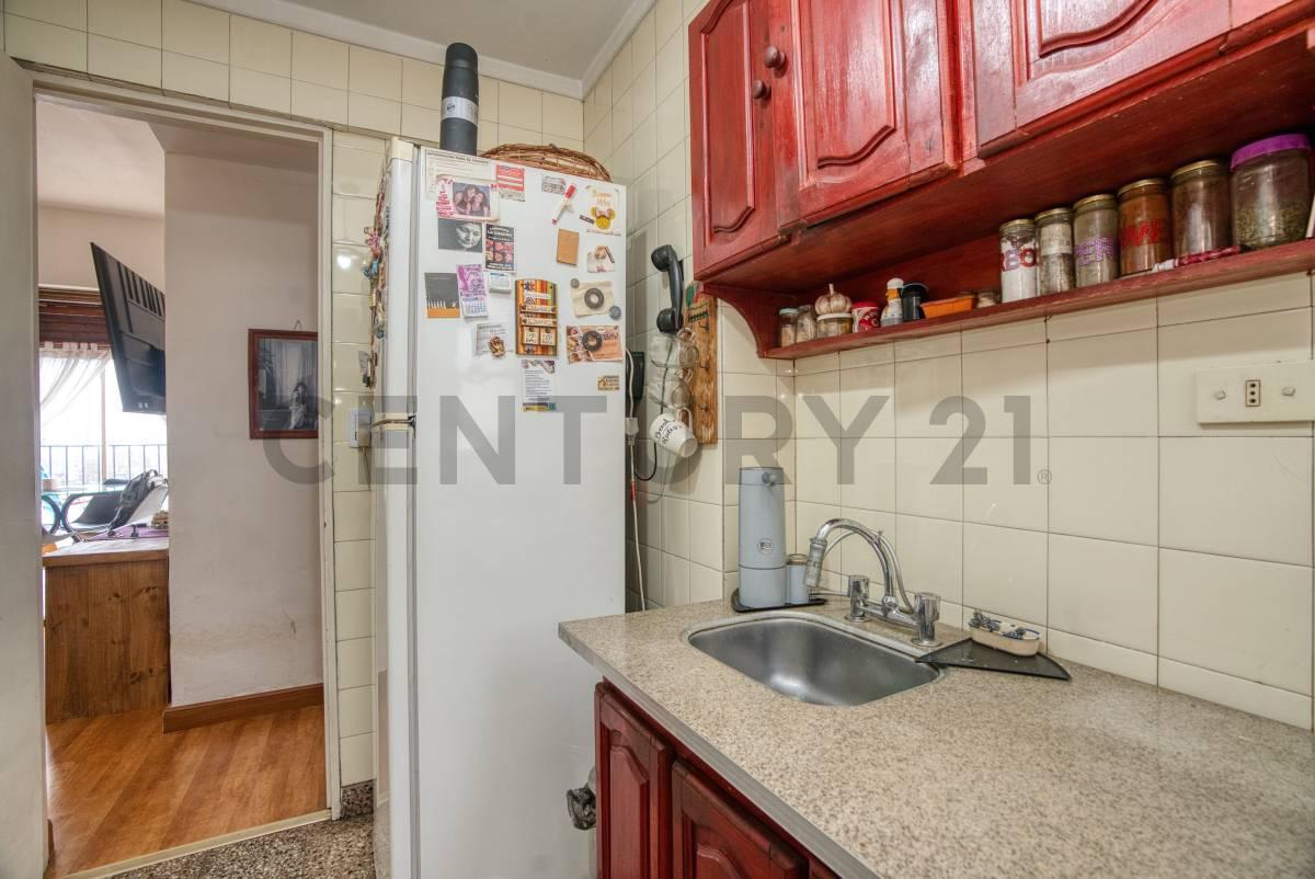 Foto de Venta 3 ambientes Parque Patricios con balcón terraza, imagen 3