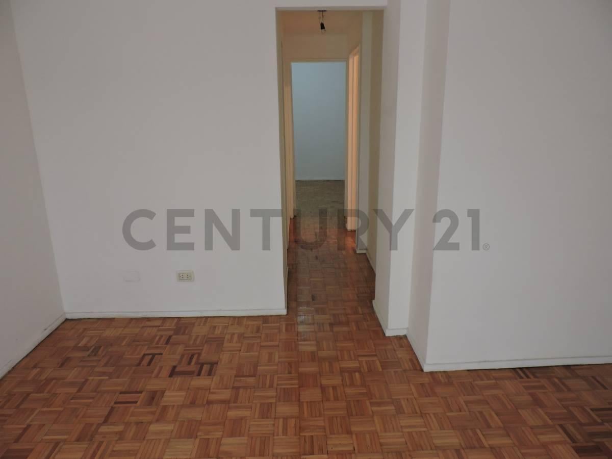 Foto de Venta departamento 3 ambientes Caballito, imagen 1